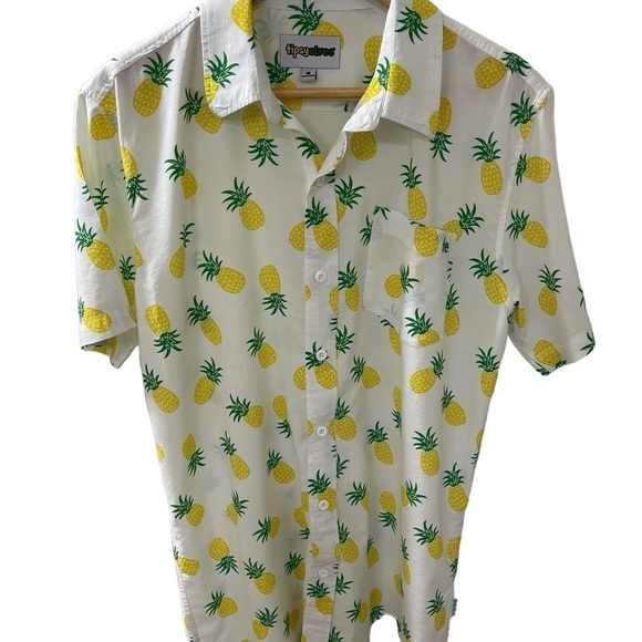 Tipsy Elves Size Large Pineapple Hawaiian Shirt Cotton  Rayon Pineapples - Picture 1 of 4
